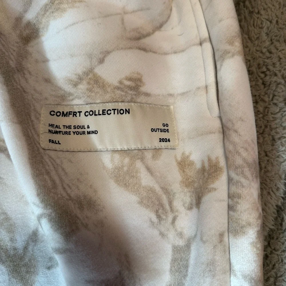 Kids Comfrt Beige Camouflage Joggers - Picture 2 of 4